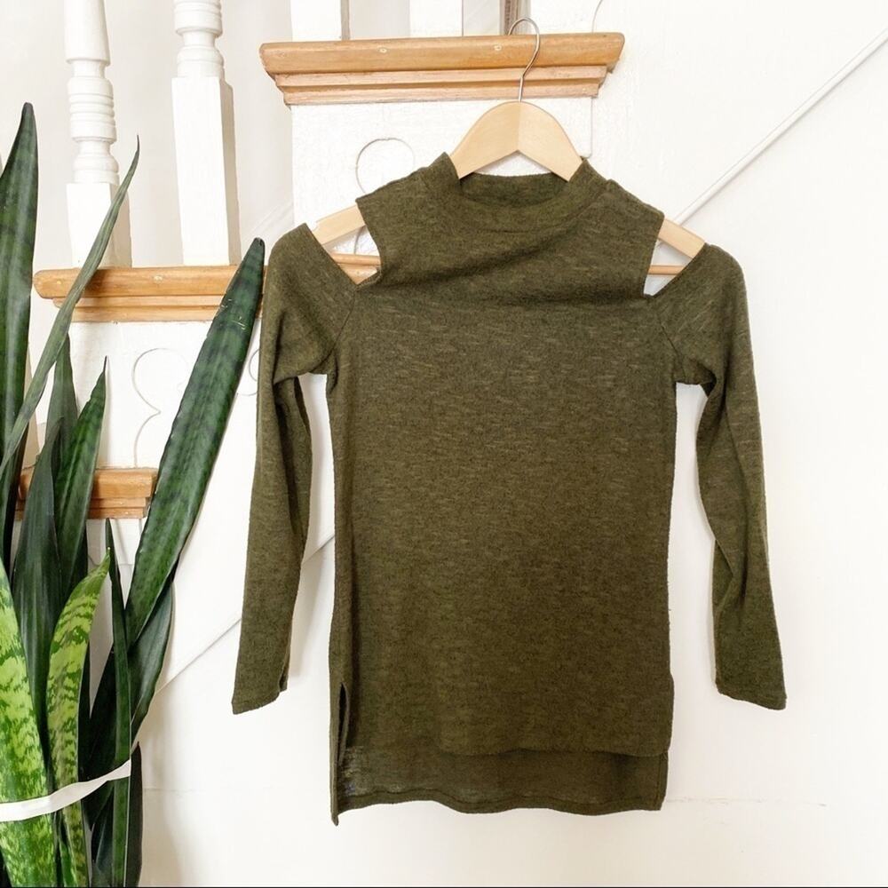 PINK REPUBLIC cold shoulder green knit blouse XS